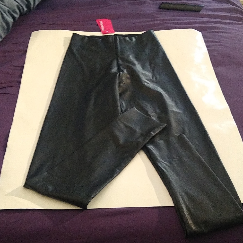 BNWT Commando Black Faux Leather Leggings size medium